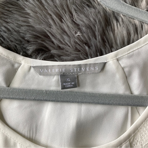 Valerie Stevens Women’s White Blouse Size XL - Picture 4 of 9